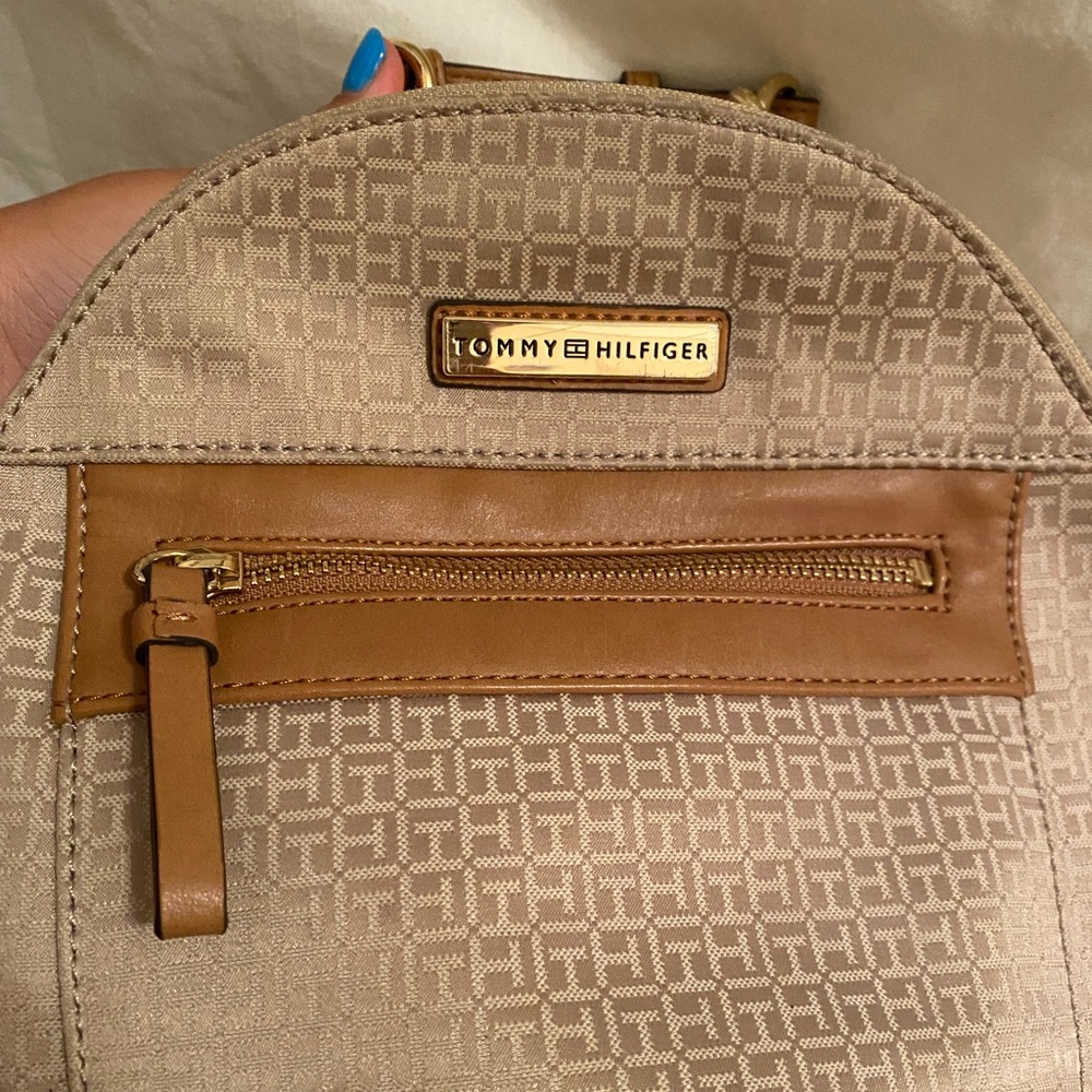 Tommy Hilfiger mini backpack - Picture 4 of 7